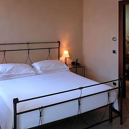 Le Botti Hotel Guarene