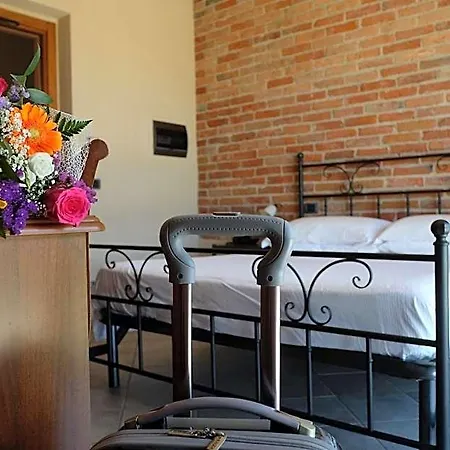 Le Botti Hotel Guarene