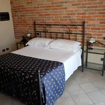 Hotell Le Botti Guarene