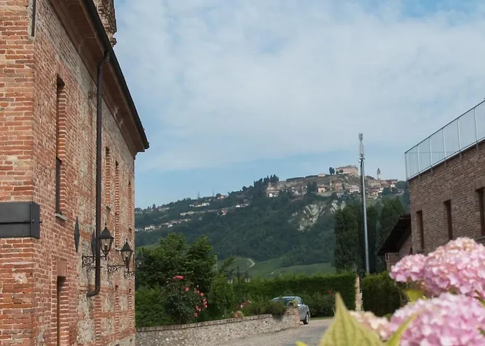 Otel Le Botti Guarene